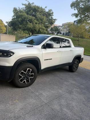 RAM RAMPAGE 2.0 HURRICANE 4 TURBO GASOLINA REBEL 4X4 AUTOMÁTICO